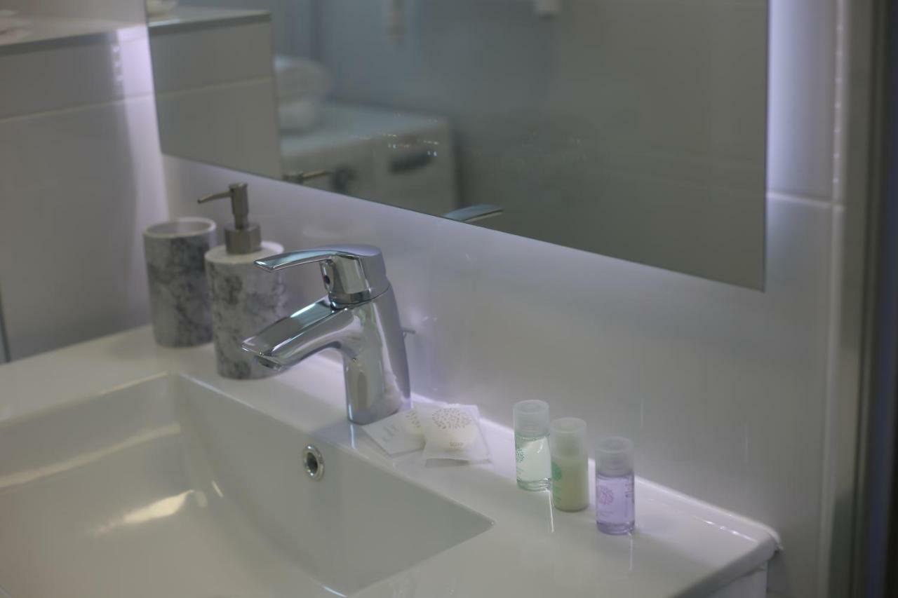 Mar Adentro Makarska Apartment ภายนอก รูปภาพ