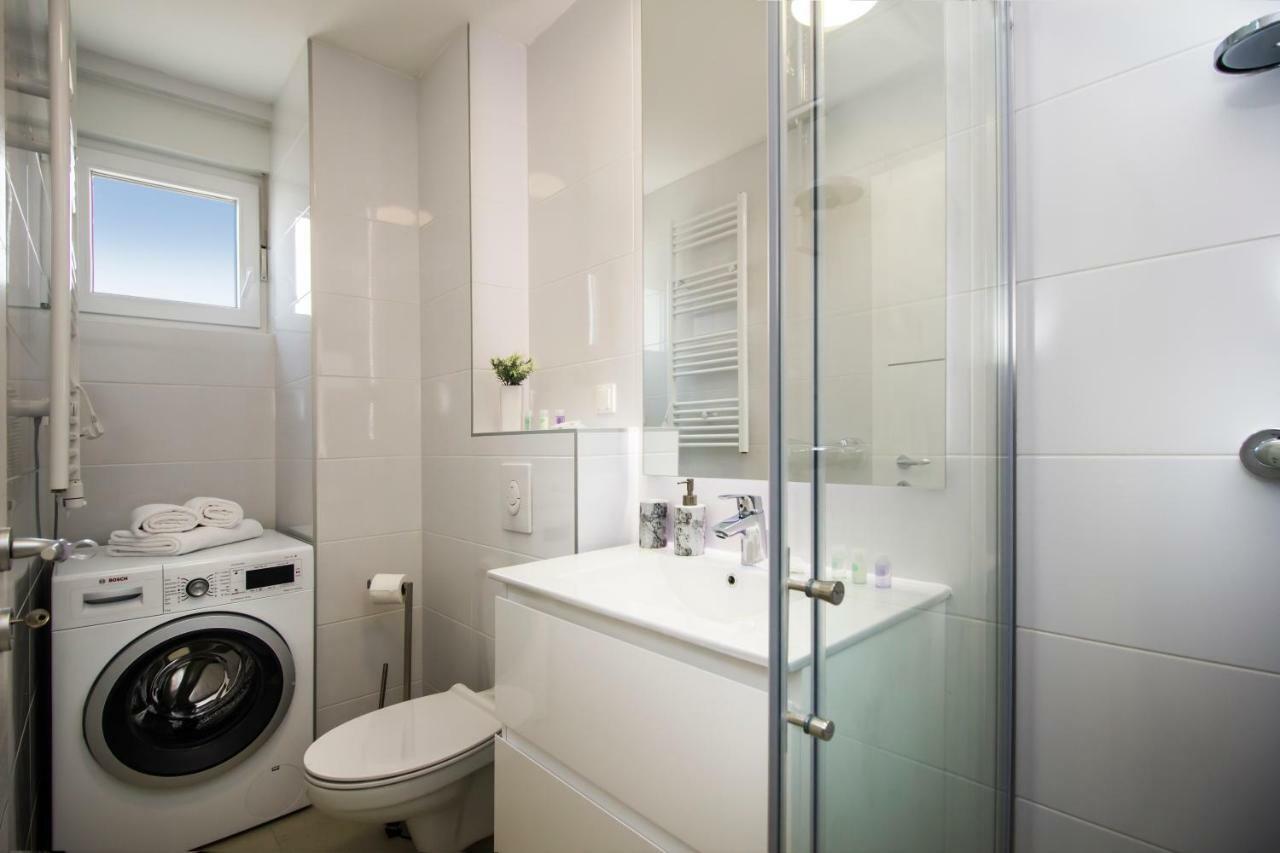 Mar Adentro Makarska Apartment ภายนอก รูปภาพ